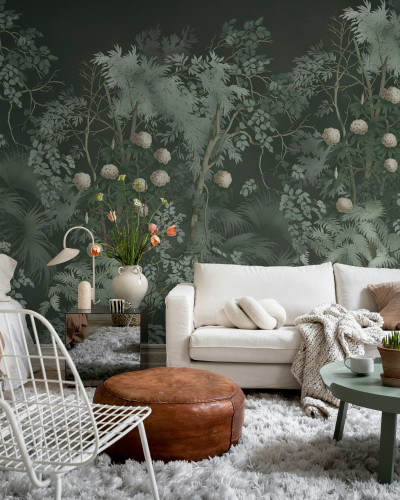 Fototapet cu junglă tropicală, decor interior cu canapea albă