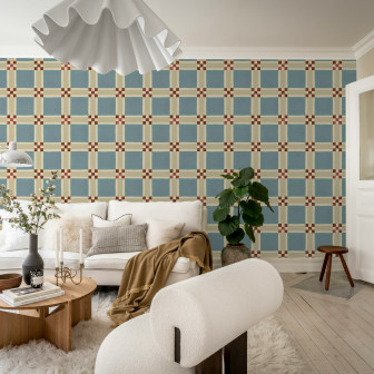 Tapet cu model geometric albastru deschis într-un living modern