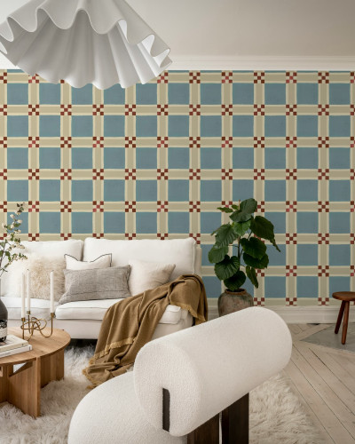 Tapet cu model geometric albastru deschis într-un living modern