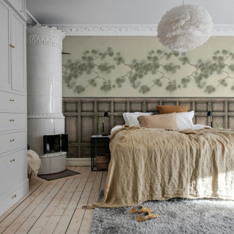Dormitor cu tapet cu ramuri de pin și panouri decorative