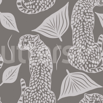 Dormitor decorat cu tapet cu imprimeu leopard gri