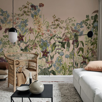 Tapet floral roz cu design elegant într-un interior modern