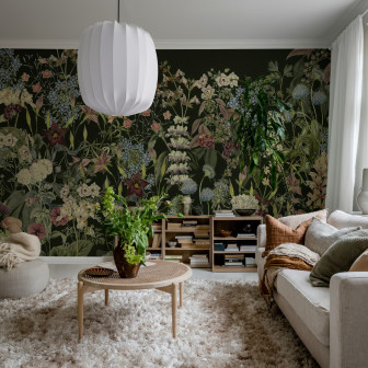 Fototapet cu design floral pe fond negru