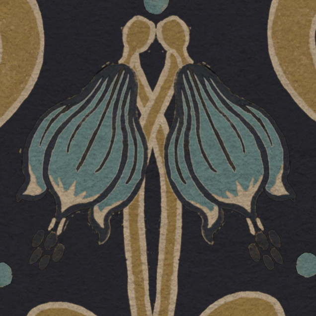 Tapet floral maro Art Nouveau într-un living elegant