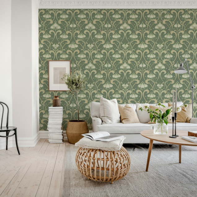 Tapet floral Art Nouveau verde într-un dormitor