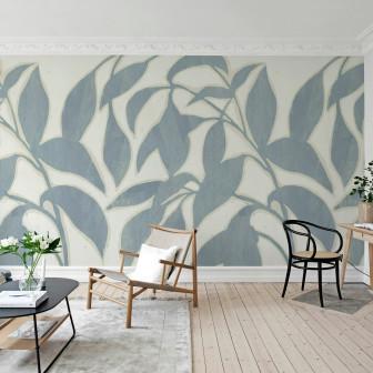 Tapet cu siluete de frunze albastre într-o cameră de zi modernă