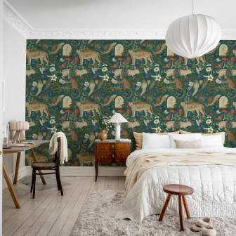 Fototapet cu animale și motive botanice pe fundal petrol într-un dormitor amenajat