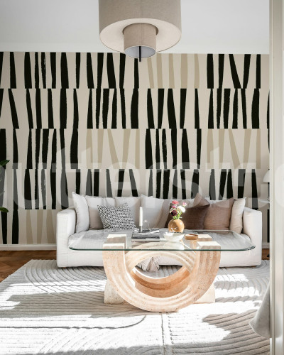 Tapet decorativ cu linii negre și bej într-un living modern