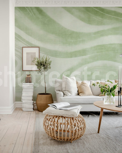 Tapet verde cu linii ondulate în living modern