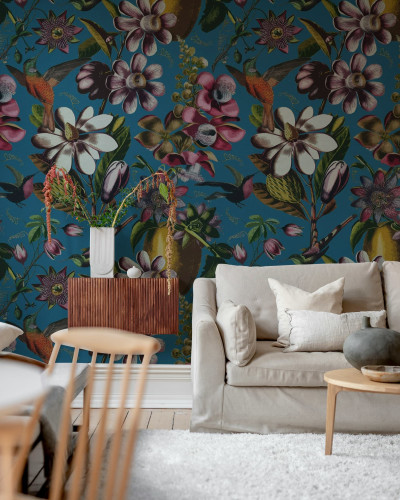 Tapet floral albastru cu colibri și flori
