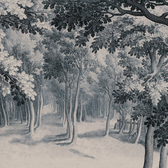 Living elegant cu fototapet tip gravură Forest Engraving, Blue, reprezentând o pădure detaliată. Canapea bej, măsuță din piatră și pardoseală din lemn.