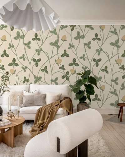 Tapet cu model de trifoi verde pe fundal crem