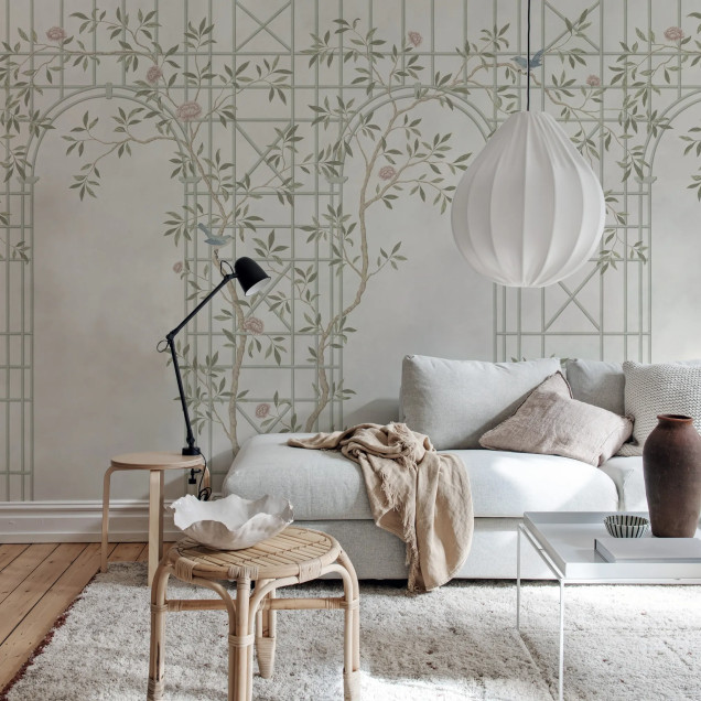 Fototapet cu design Chinoiserie Trellis, cu ramuri delicate și o structură de treliș, creând un aspect luminos și elegant.