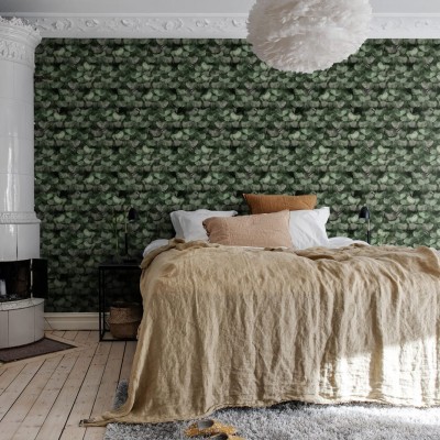 Tapet cu design geometric de pene de paun, in culoarea verde jad, utilizat intr-un dormitor