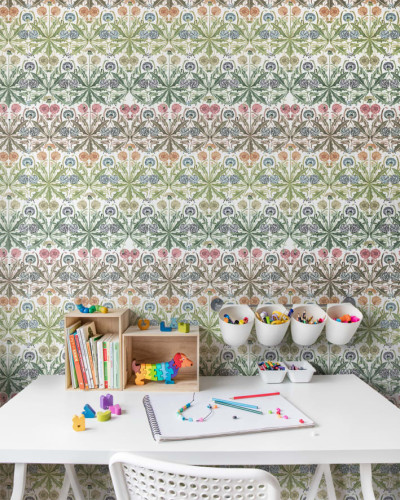 Tapet floral cu model delicat și vibrant, ideal pentru un decor unic.