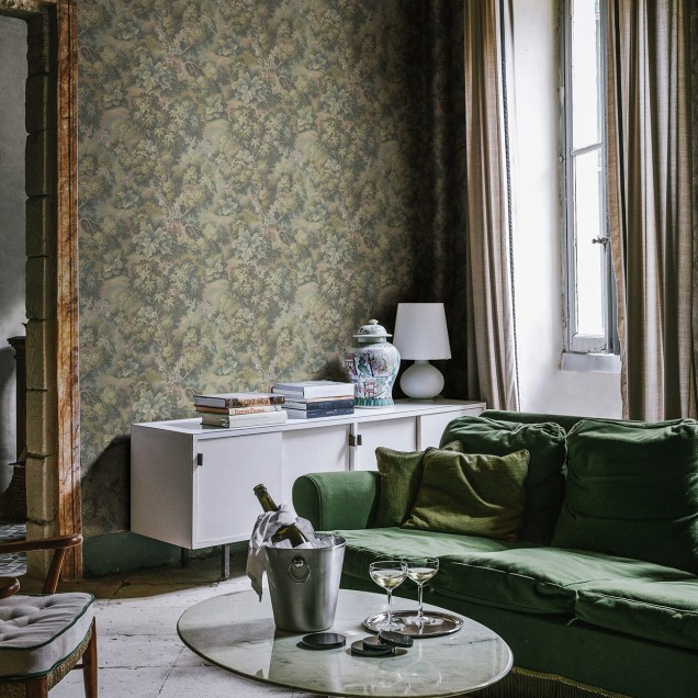 Tapet floral Blooming Park, Green, cu un design vintage, perfect pentru living, dormitor sau birou.