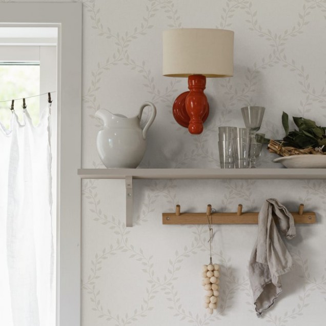 Tapet cu design minimalist, cu model de ramuri și frunze, ideal pentru decorarea dormitorului.