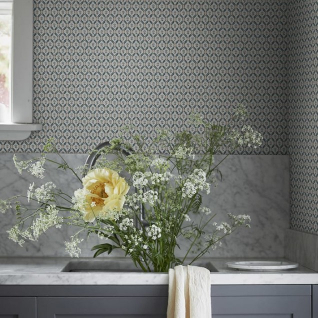 Tapet lavabil cu model geometric, Hugo Misty Blue