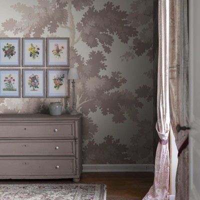 Tapet Forest Blush cu un design floral delicat