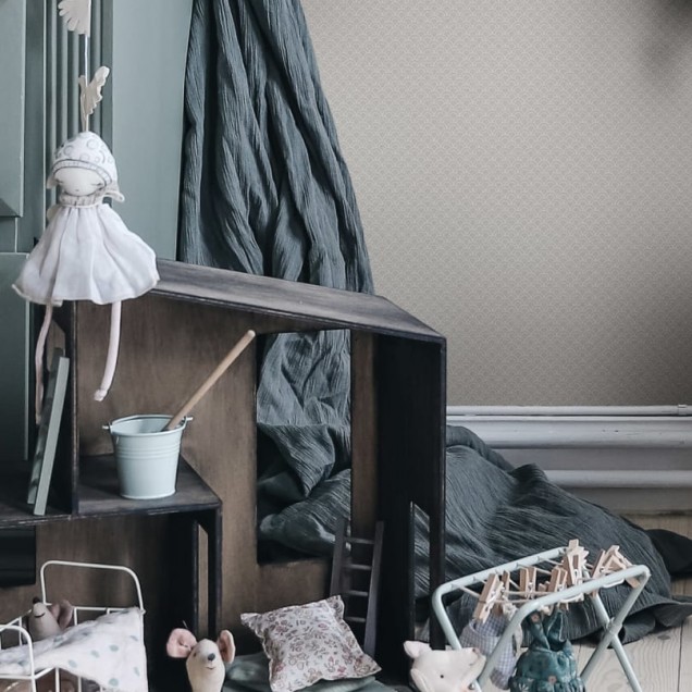 Tapet Valv Gray cu un model discret în formă de valuri