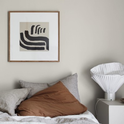 Tapet lavabil cu design abstract în nuanțe neutre, perfect pentru decorarea unui dormitor modern.