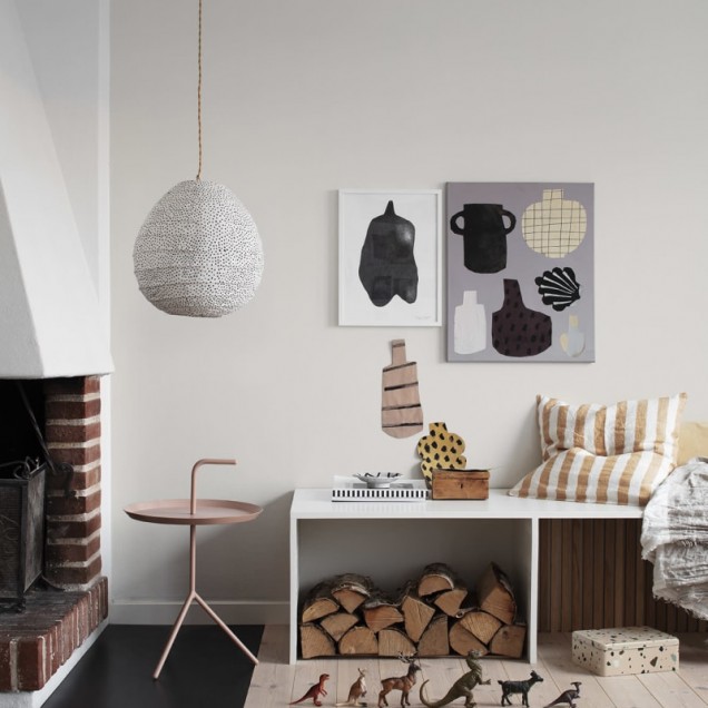 Tapet lavabil cu design abstract în nuanțe neutre, perfect pentru decorarea unui dormitor modern.