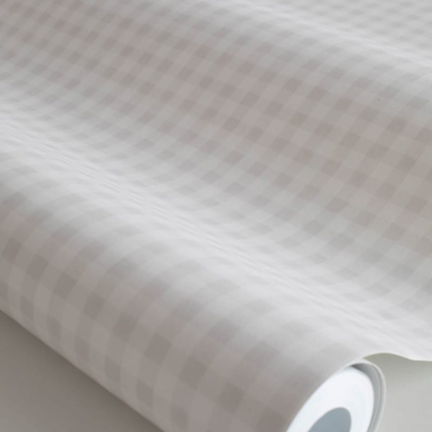 Tapet cu un design subtil în carouri fine, perfect pentru o atmosferă calmă și relaxantă.