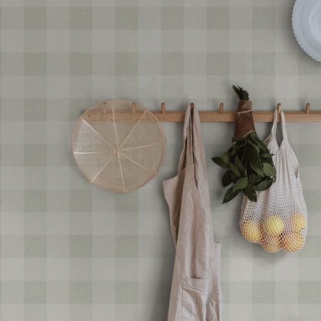 Tapet cu model în carouri delicate, verde primăvara, în camera unui copil.