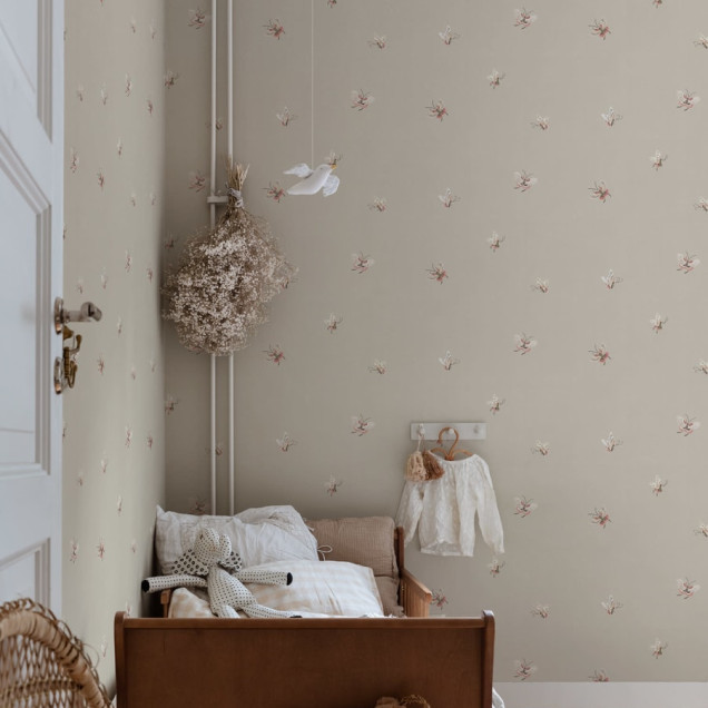 Tapet lavabil Butterflies, Sandstone, cu un design elegant de fluturi fini, imprimat pe un fond crem