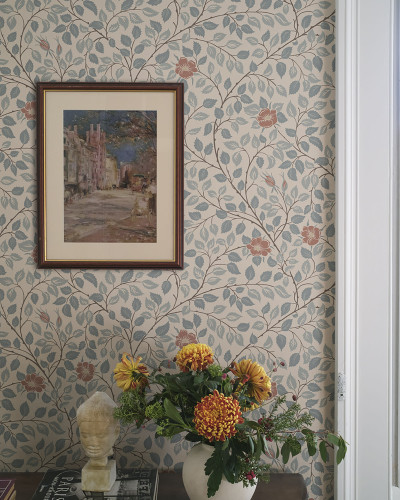 Tapet floral albastru și piersică