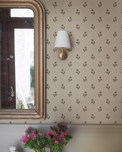Tapet floral elegant cu tonuri burgund