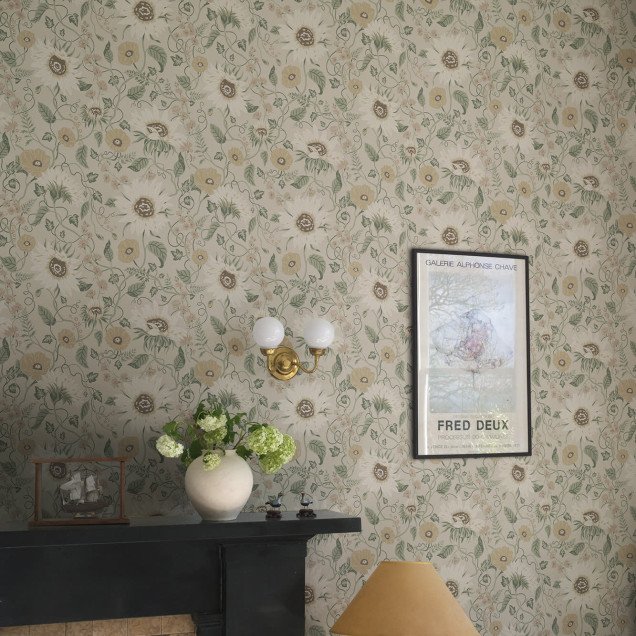 Tapet floral vintage într-o bucătărie elegantă
