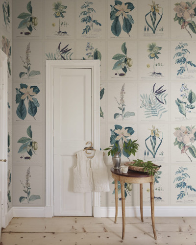 Tapet floral albastru cu ilustrații botanice vintage