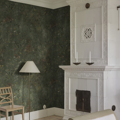 Tapet floral verde Juni în decor interior
