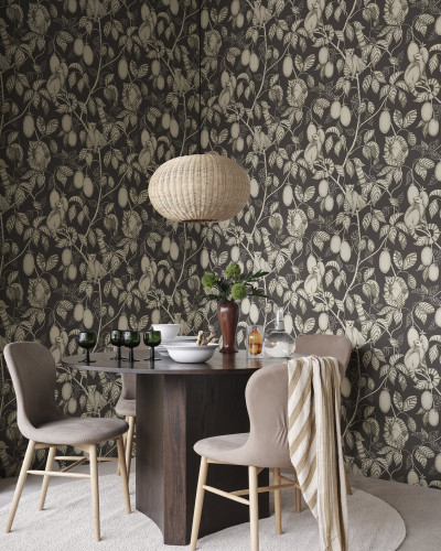 Tapet cu design elegant, lemuri și fructe stilizate pe fundal grafit
