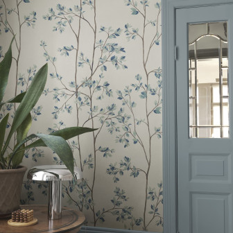 Tapet floral cu ramuri și frunze albastre