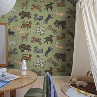 Tapet verde cu animale