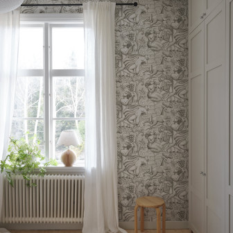 Tapet cu design complex și figuri mitologice