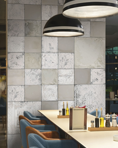 Tapet Formosa, cu design vintage.