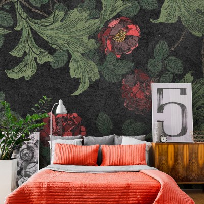 Tapet floral Howard, Original, cu flori rosii si frunze verzi pe un fundal negru.