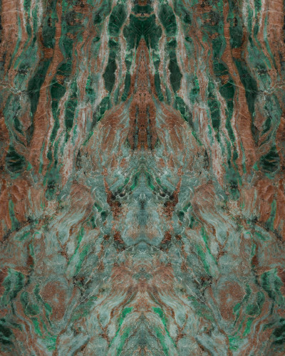 Amazzonia Green, tapet de perete cu design modern, inspirat de marmura naturala. Cu nuante de verde si maro, acest tapet va adauga eleganta oricarei incaperi.