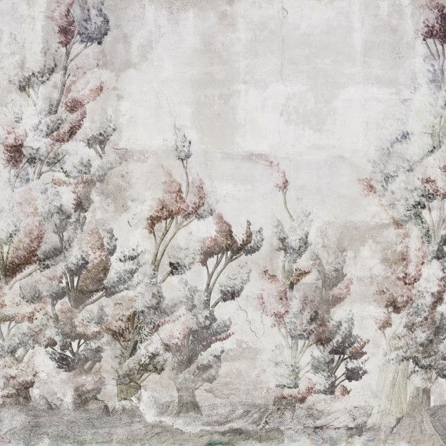 Somerset, Automne wallpaper, imagine cu design floral pe un perete gri, cu o canapea verde, o masă cu o față de masă bej și o statuie de marmură.