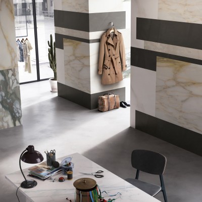 Decorul elegant al acestui tapet va transforma orice cameră într-un spațiu de vis.