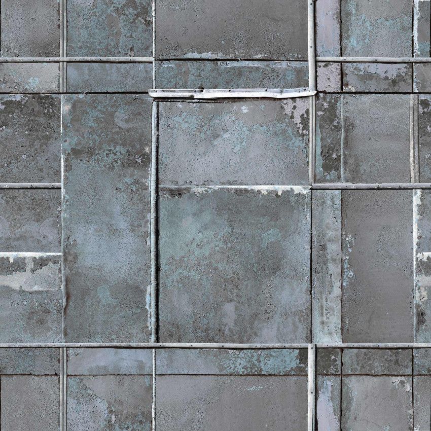 Tapet decorativ Old Piet Acid Blue, cu aspect industrial, imită o structură metalică cu urme de rugină și vopsea decojită, culori gri și albastru acid.