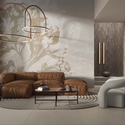 Tapet abstract cu nuanțe calde de bej și alb, decorat cu un model minimalist și modern.
