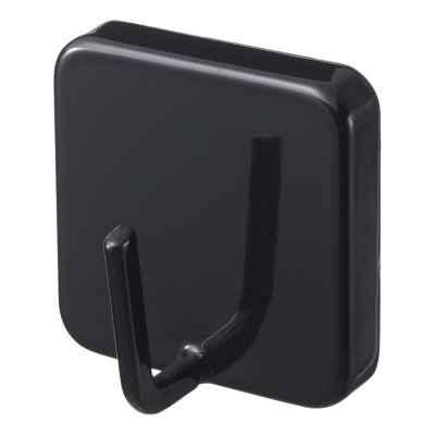 Cârlig magnetic negru pe frigider