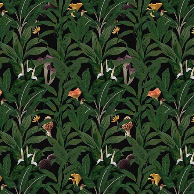 Tapet Tropical Story cu frunze verzi, flori tropicale și păsări colorate.