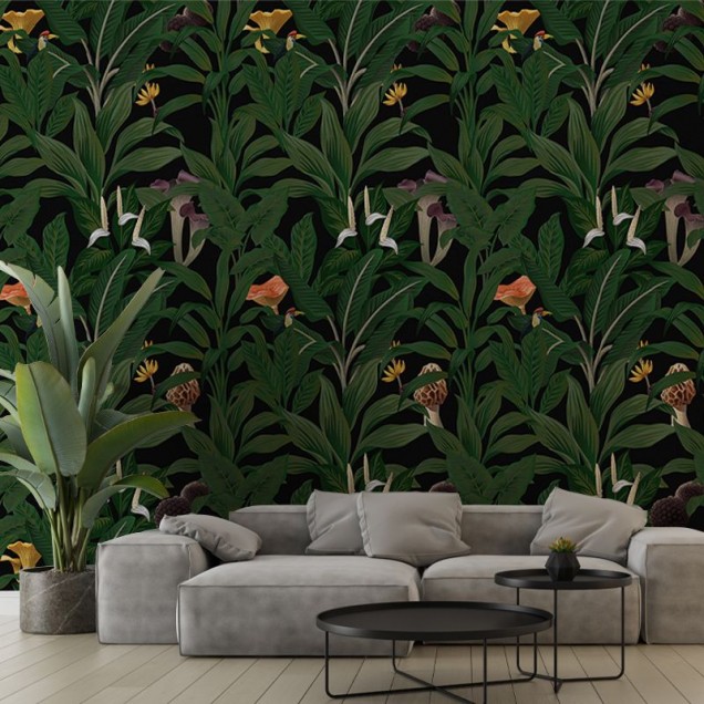 Tapet Tropical Story cu frunze verzi, flori tropicale și păsări colorate.
