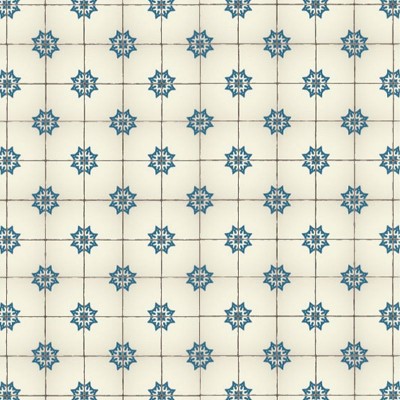 Tapet cu model de dale vintage, cu motive geometrice albastre pe un fundal alb crem.