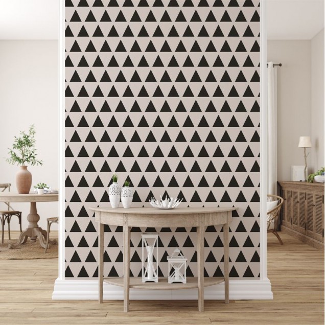 Tapet cu triunghiuri negre pe fond alb, design modern și minimalist